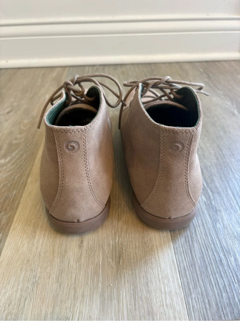 Men's Fibonacci Aabbacis Premium Suede Chukka Boots in Stone size 9